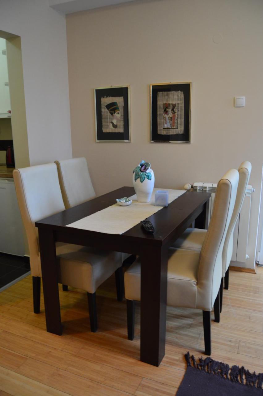 Apartman Mile Apartment ซูโบติกา ภายนอก รูปภาพ