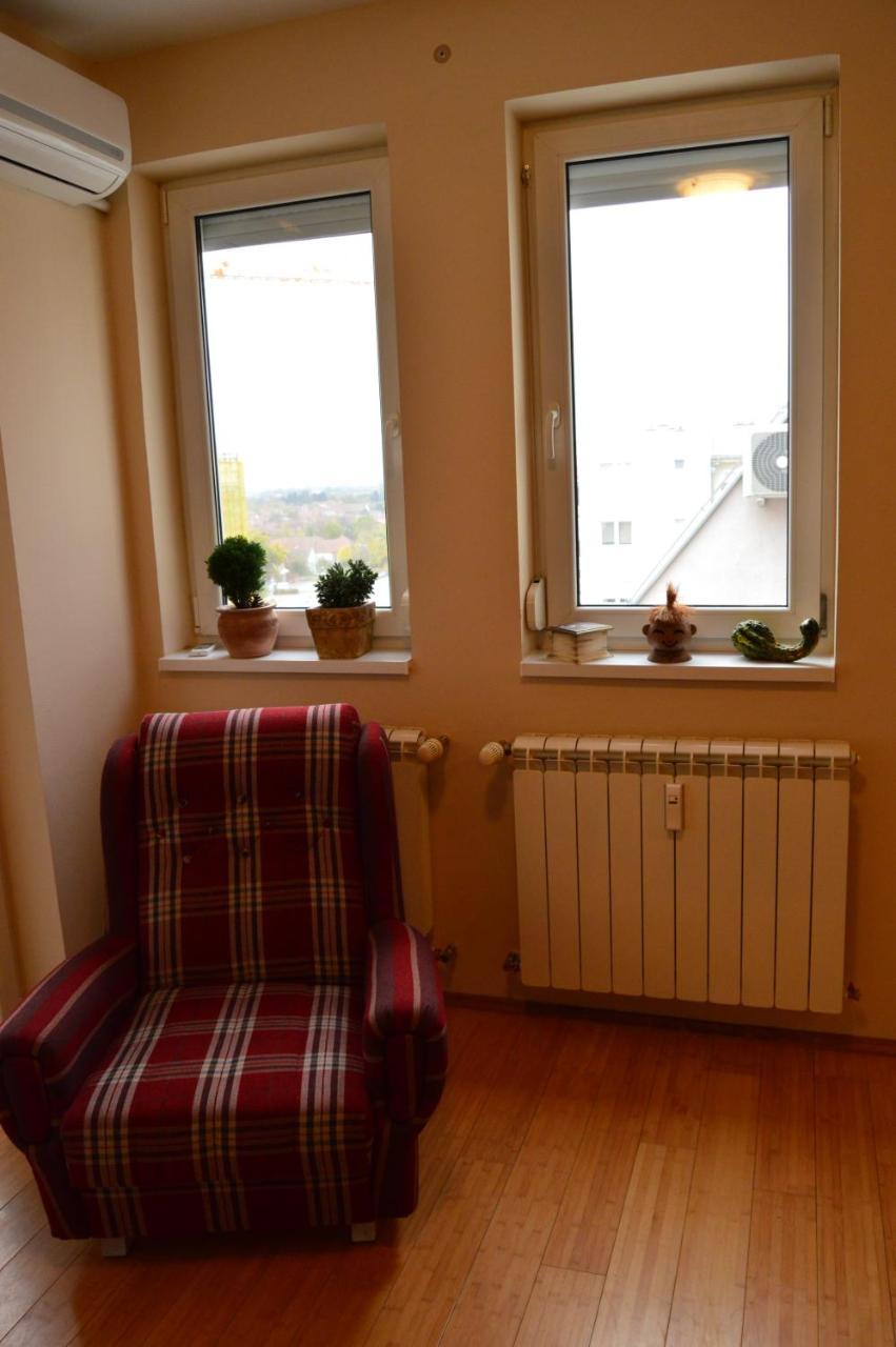 Apartman Mile Apartment ซูโบติกา ภายนอก รูปภาพ